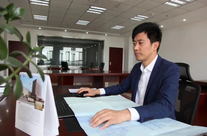海安名匠丨江蘇鵬飛集團股份有限公司設(shè)計中心主任，高級工程師、高級技師李曉平